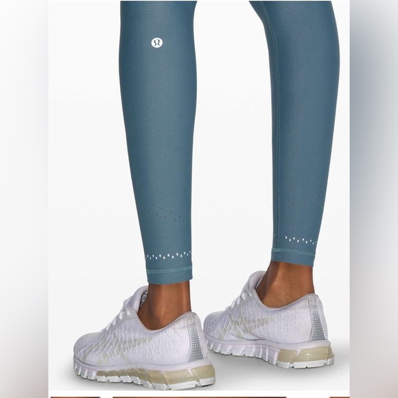Lululemon Zoned In Tight 27" *SenseKnit Size 4 - Picture 2 of 9